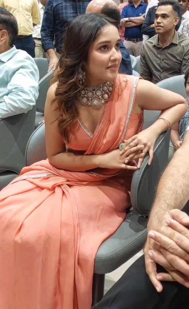 anikha-surendran-hot-photos